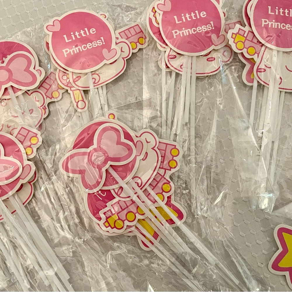 It’s a girl, little princess, cupcake/cake, decorations